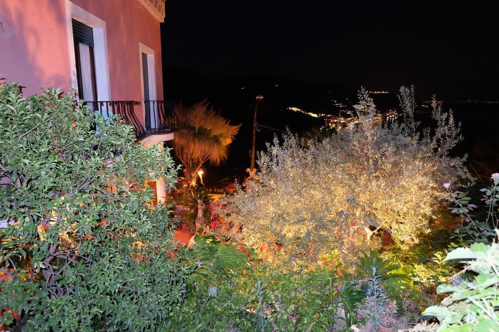 Hotel Villa Nettuno تاورمينا المظهر الخارجي الصورة